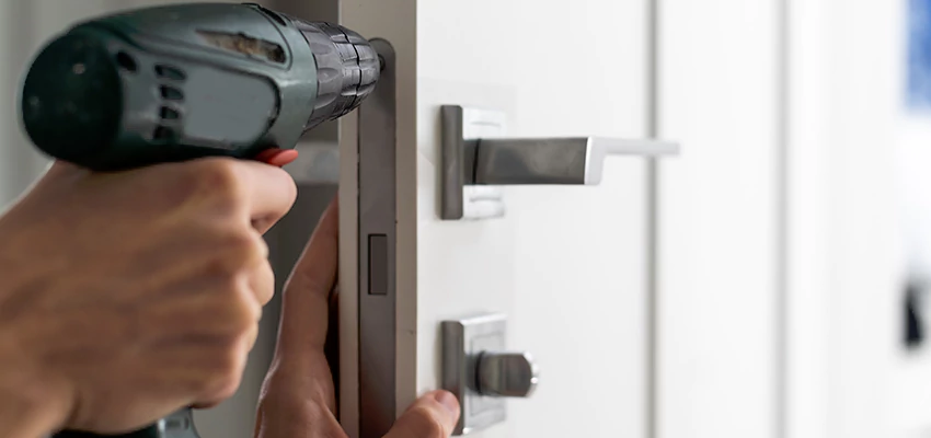 Locksmith For Lock Replacement Near Me in Fullerton, CA