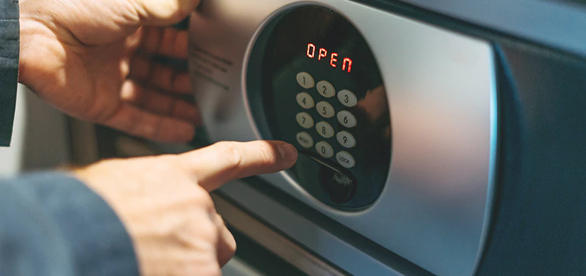 Cash Safe Openers in Fullerton, California