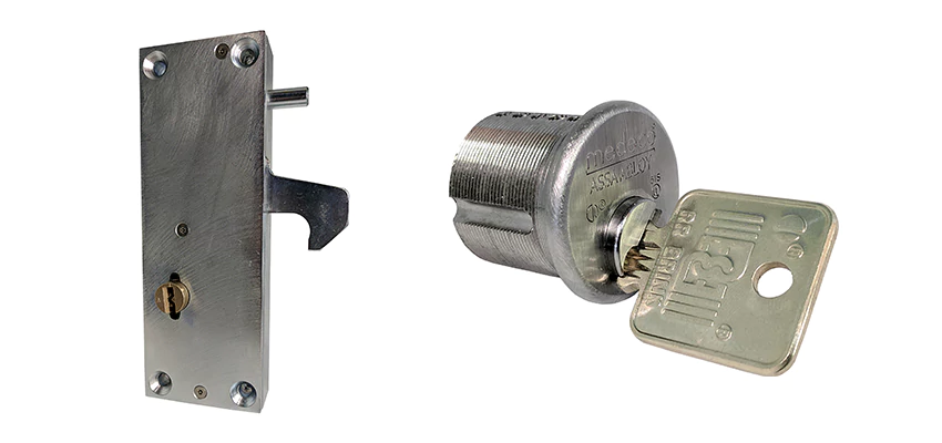 RR Fence Gates Brink Locks Repair in Fullerton, California