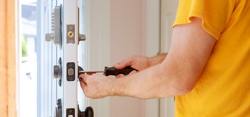 Eviction Locksmith For Key Fob Replacement Services in Fullerton, CA